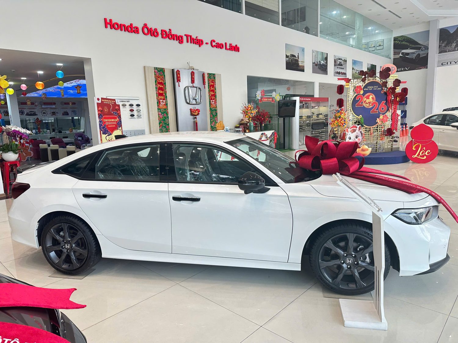 Cơ hội sở hữu Honda Civic e:HEV RS đẳng cấp không cần lo về chi phí khi giá nhiên liệu tăng 15 Cơ hội sở hữu Honda Civic e:HEV RS đẳng cấp không cần lo về chi phí khi giá nhiên liệu tăng