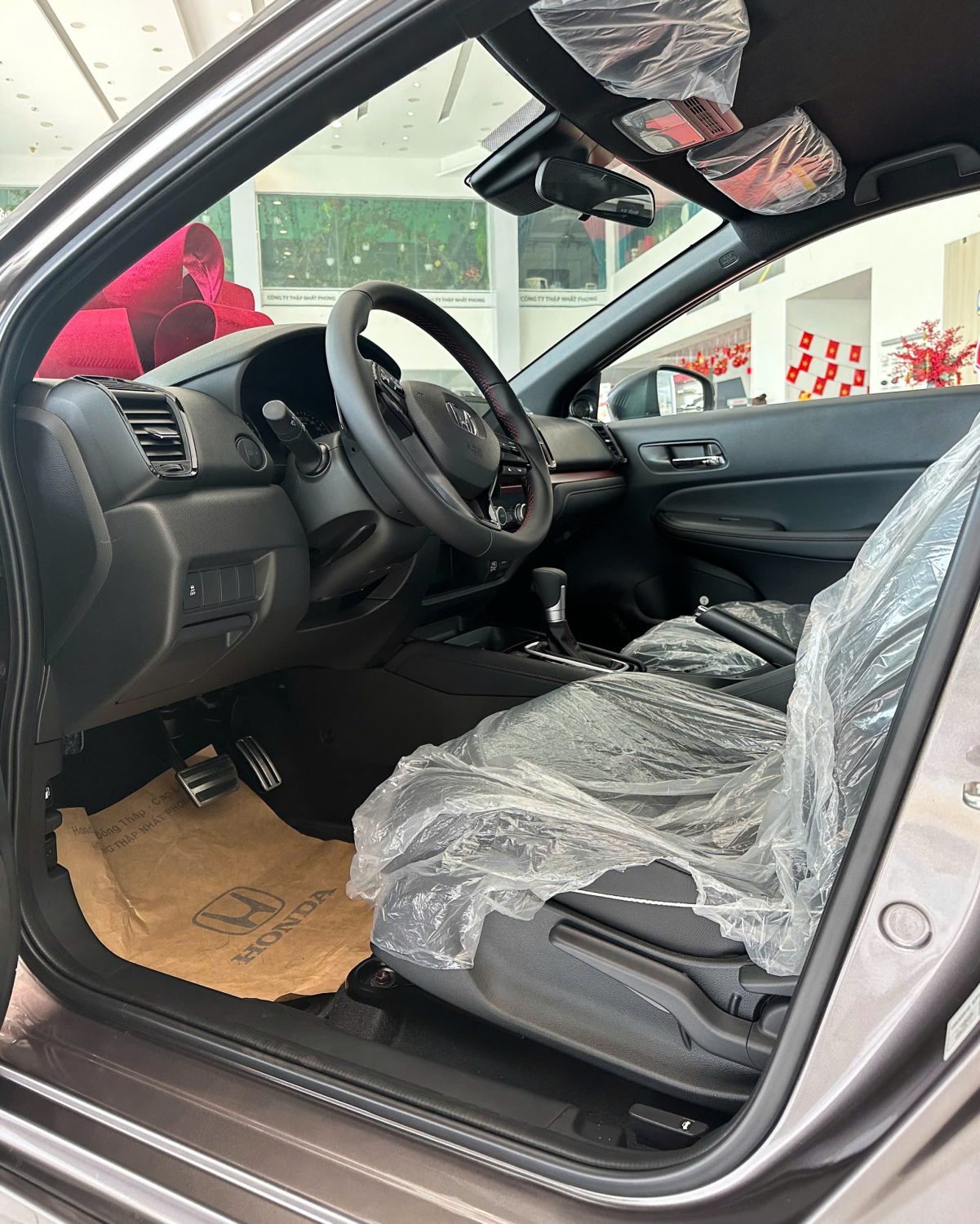 Honda City Tháng 5/2026 – Sự Lựa Chọn Hoàn Hảo Trong Phân Khúc Sedan Hạng B 16 Honda City Tháng 5/2026 – Sự Lựa Chọn Hoàn Hảo Trong Phân Khúc Sedan Hạng B