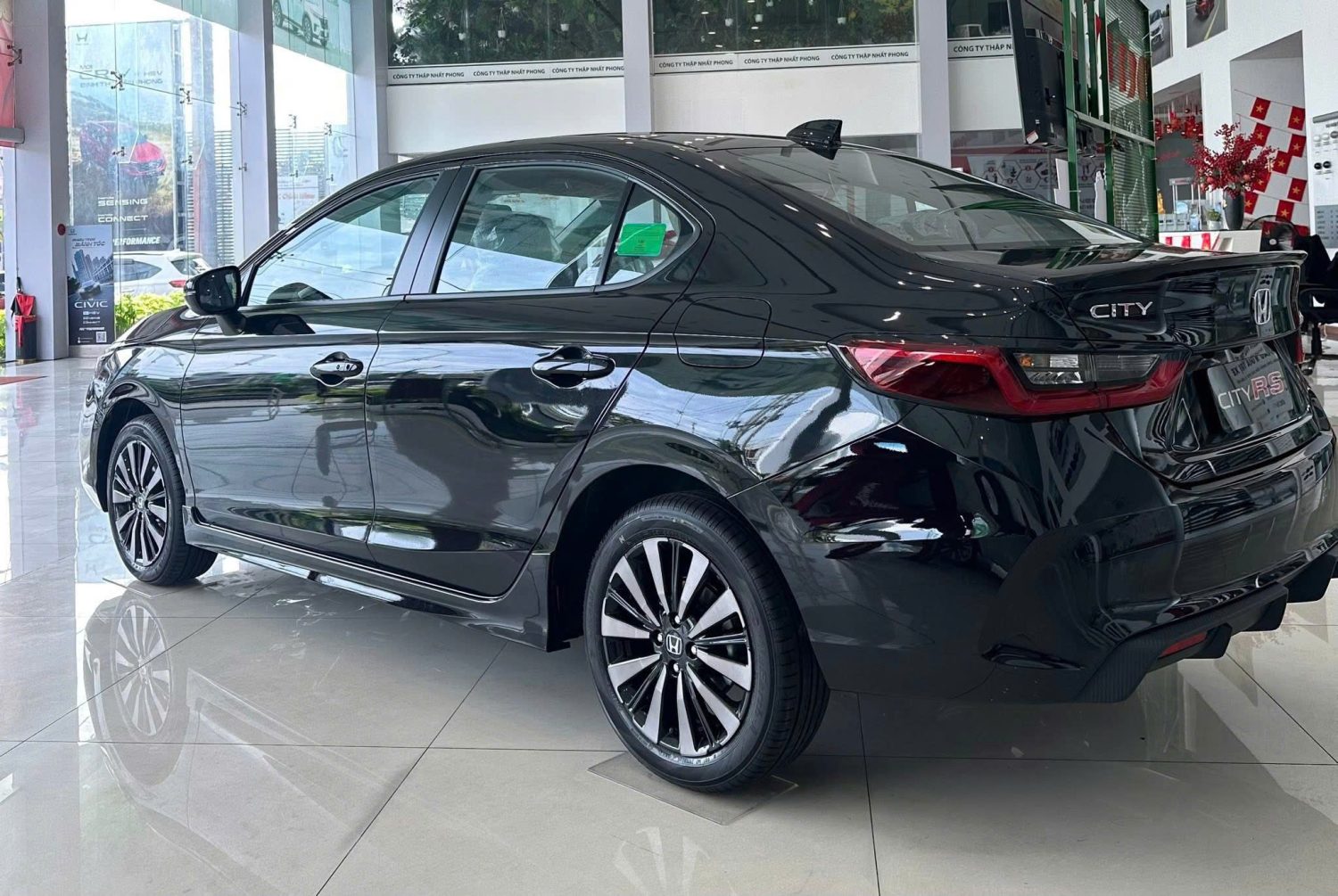 Honda City hỗ trợ 100% lệ phí trước bạ 6/2026 tại Đồng Tháp 15 Honda City hỗ trợ 100% lệ phí trước bạ 6/2026 tại Đồng Tháp